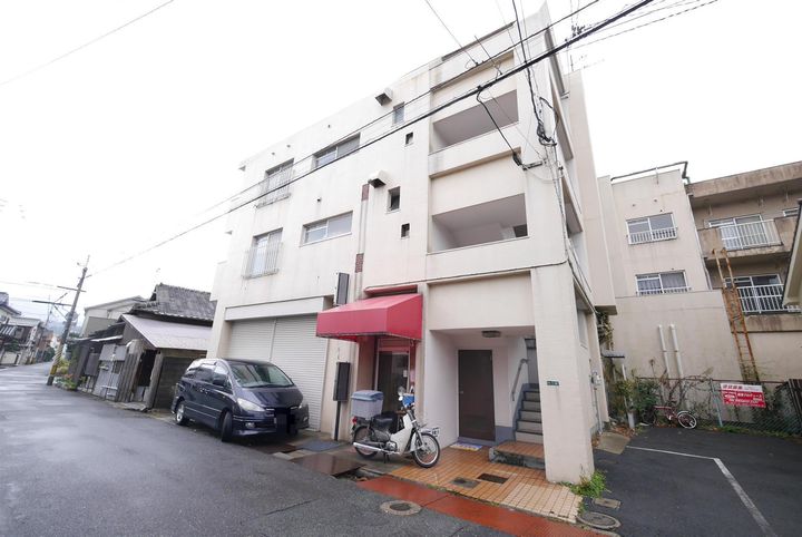 江崎ビルの外観