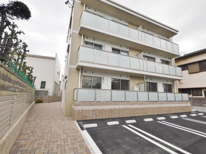 ステラZENの外観