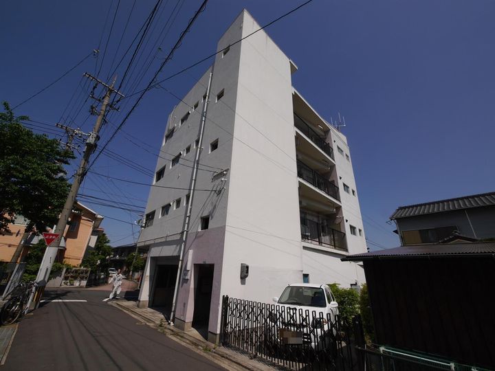 杉原マンションの外観