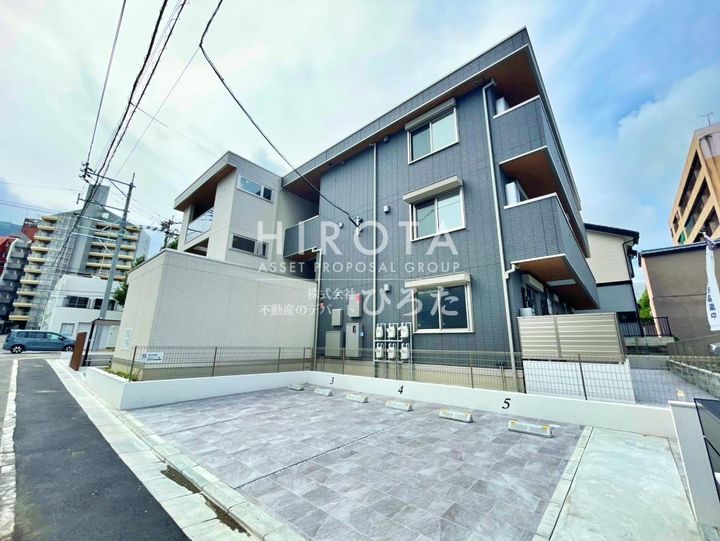 D-ROOM八幡駅前の外観