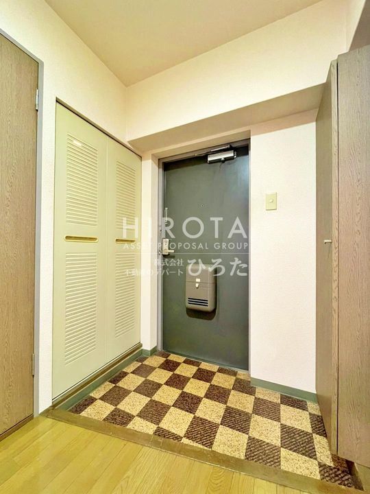 トーカンキャステール菅原の玄関