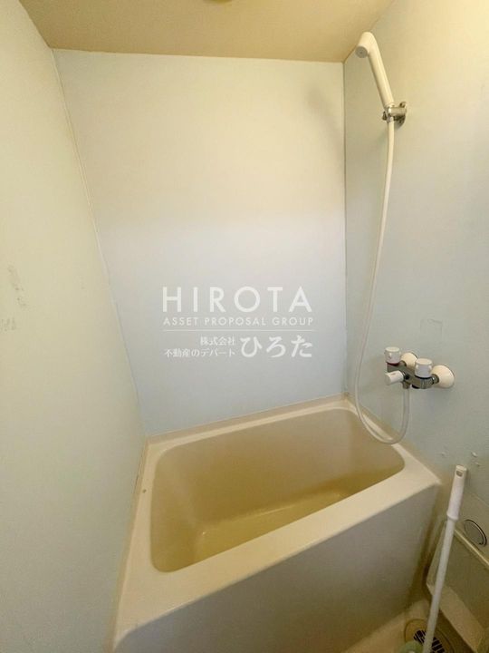ホワイトハイツ枝光の風呂