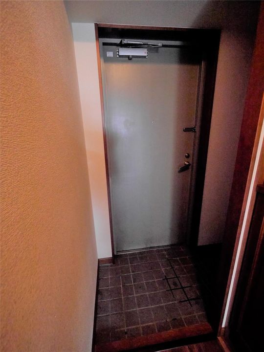 第13エルザビルの玄関