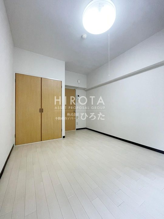 メゾンマキシムの内装