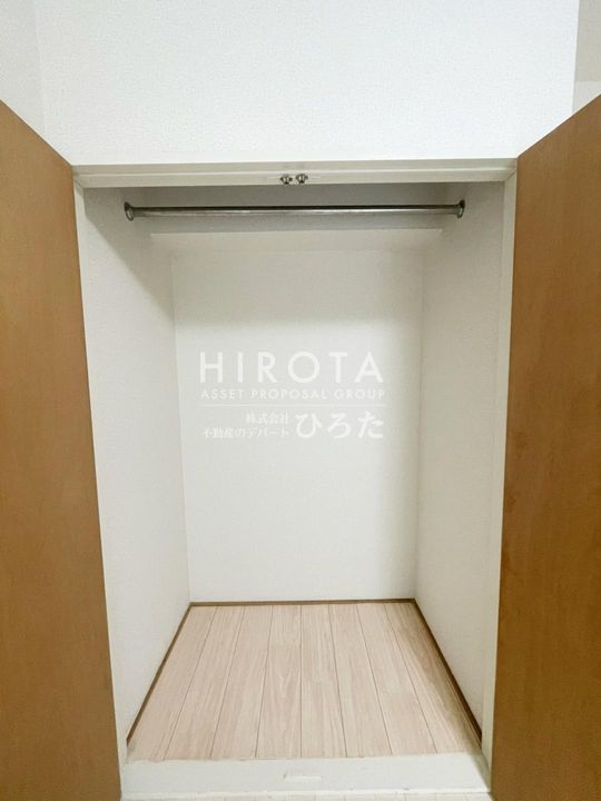 メゾンマキシムの内装