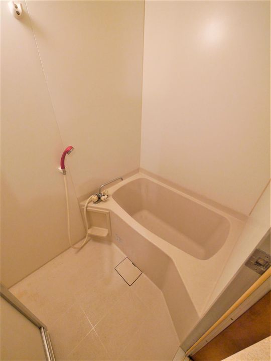 シャルダン中尾の風呂