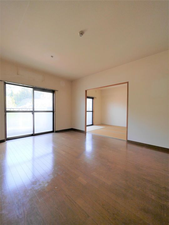 シャルダン中尾の内装