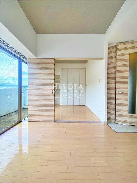 Basic B.L.D YAHATAの内装