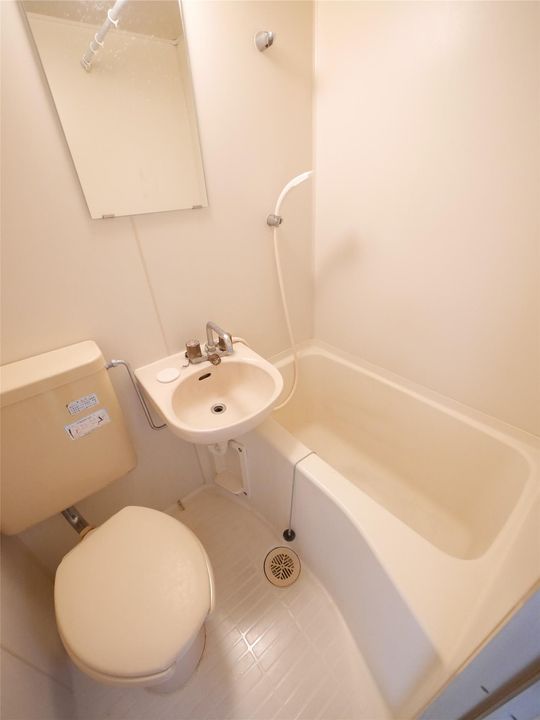 PLEAST枝光の風呂