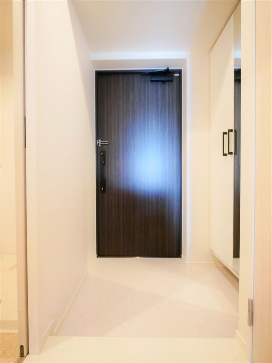 グランヒルズ戸畑の玄関