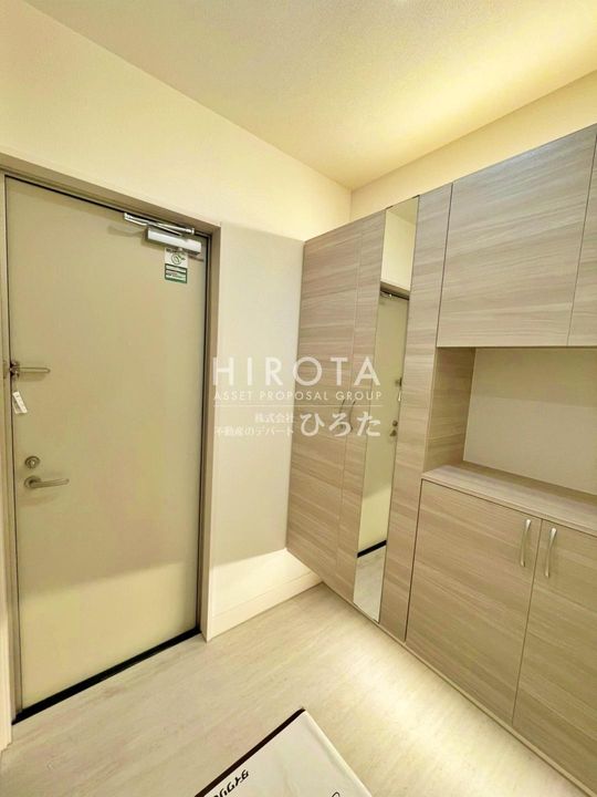 D-ROOM八幡駅前の玄関