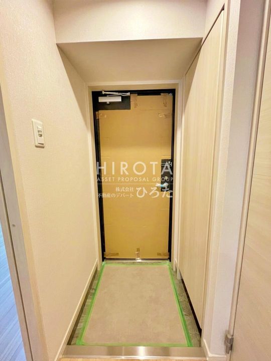 ウイングス西本町の玄関