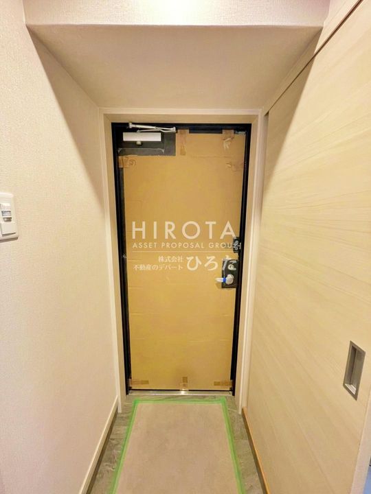 ウイングス西本町の玄関