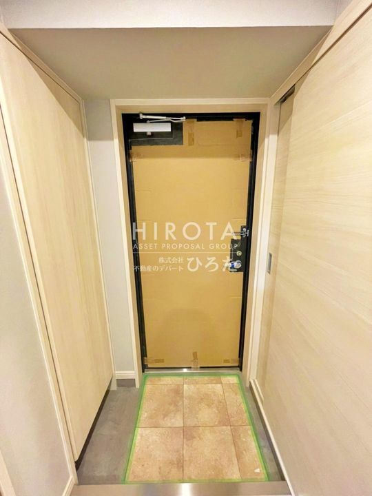 ウイングス西本町の玄関