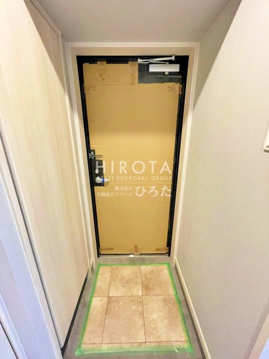 ウイングス西本町の玄関