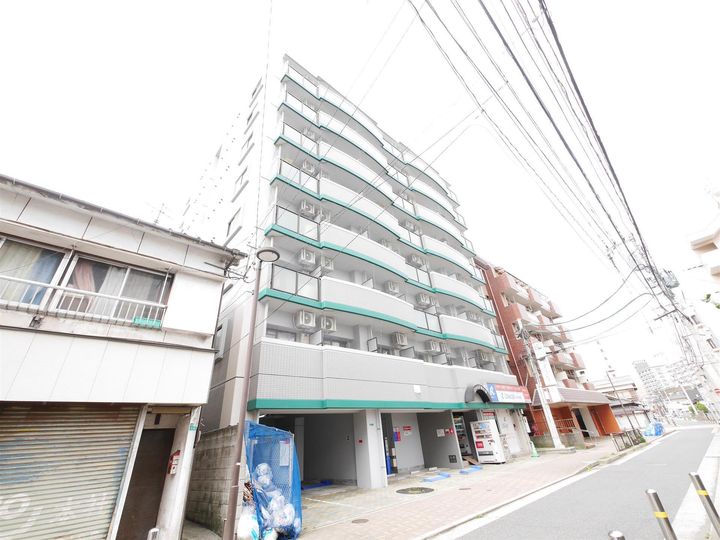 リファレンス南小倉の外観