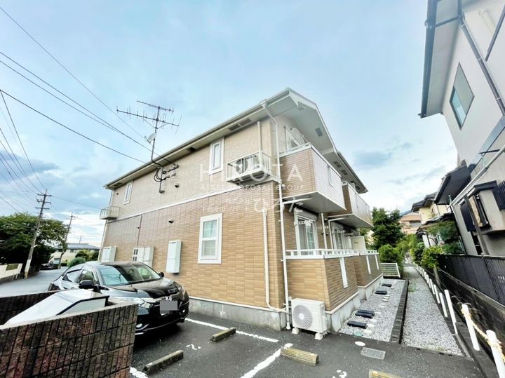 シャン・ド・フルールの外観