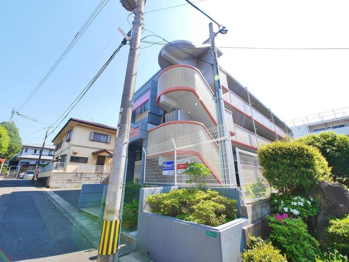 メゾンブリアントの外観