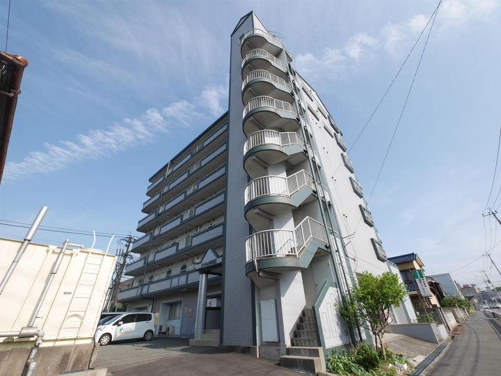 シャルム明石Ⅱの外観