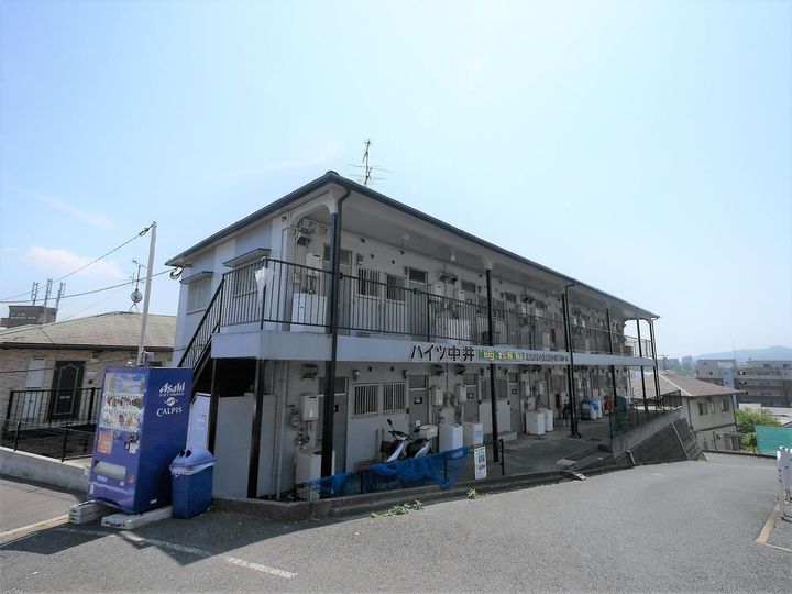 ハイツ中井の外観