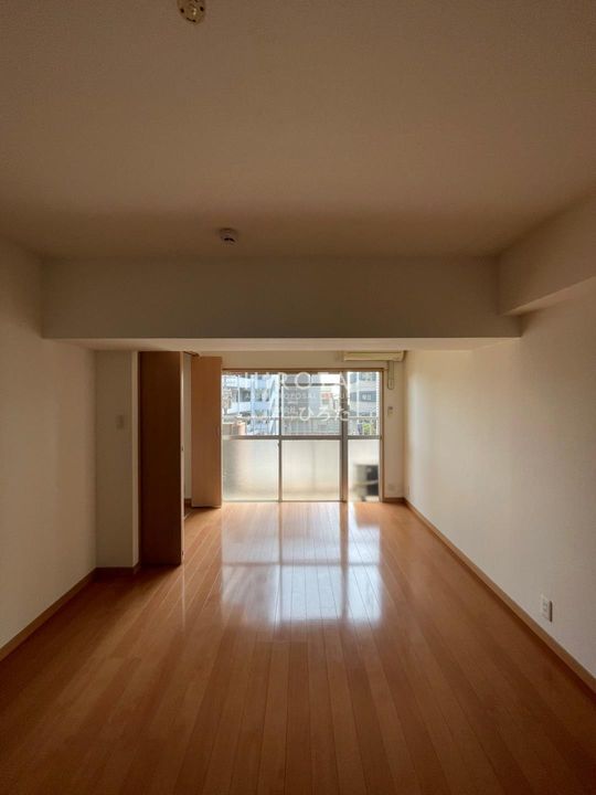 第2imビルの内装