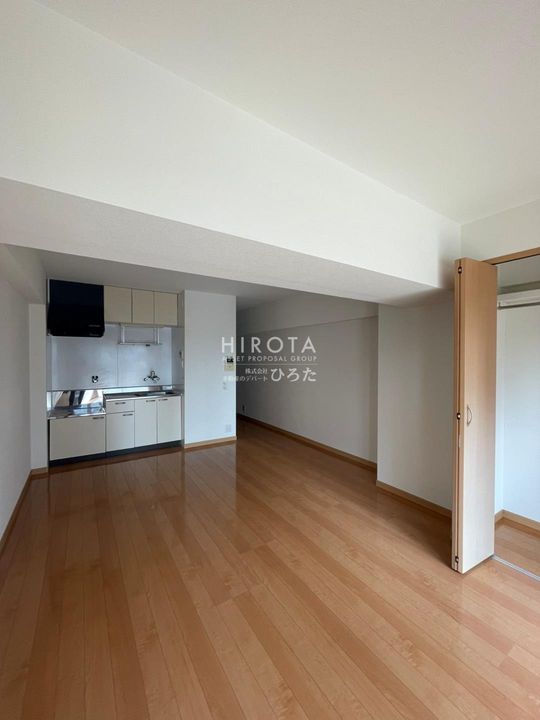 第2imビルの内装