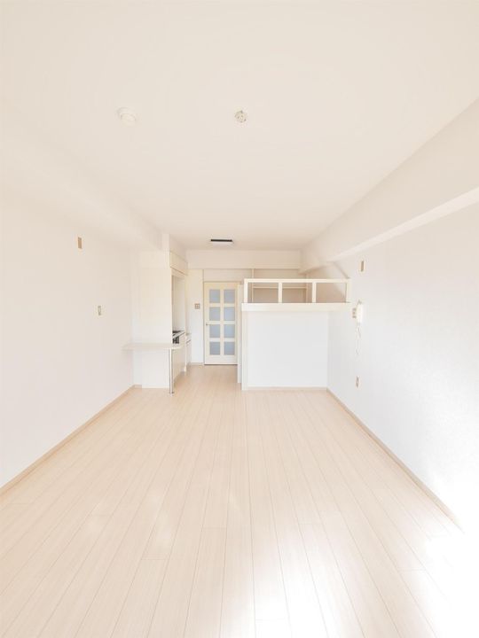 けやき通り内山の内装