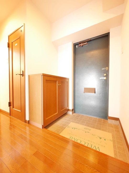 パストラールの玄関