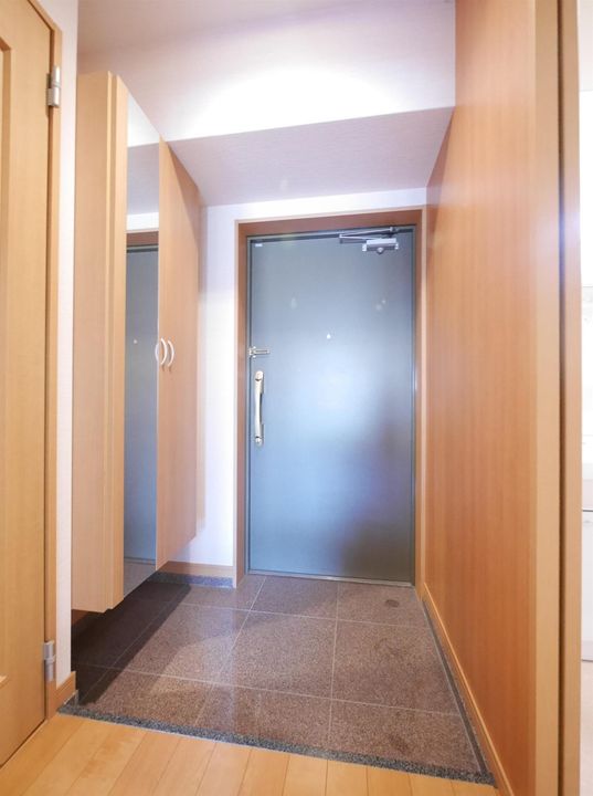 サンシャイン・マリンズ井堀の玄関