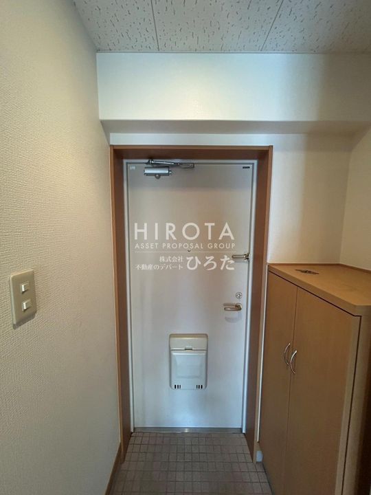 メゾンブリアントの玄関