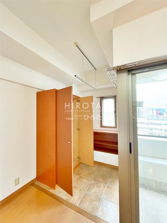 LUMINOUS AI清水の内装