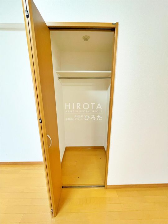 LUMINOUS AI清水の内装