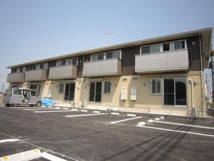 トレス中間壱番館の外観