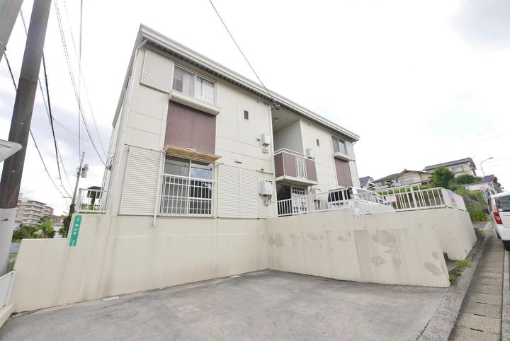 マークハイツ鍋山の外観