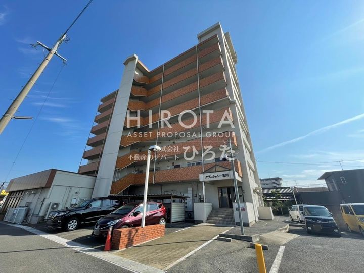 グランシャトー玉川の外観