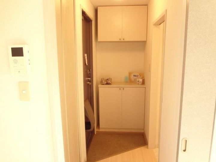 サンスカイエールA・B・Cの玄関