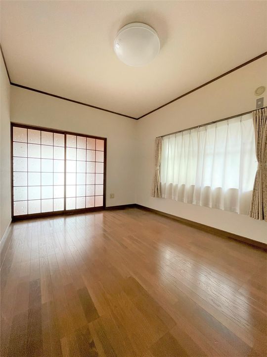 土手の内山田アパートの内装