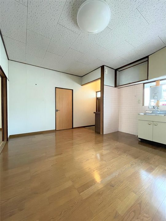 土手の内山田アパートの内装