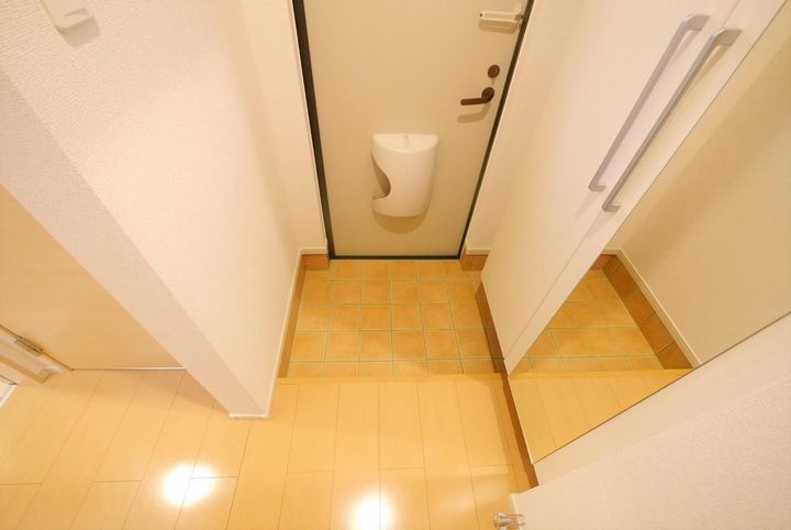 シンフォニー ガーデンの玄関