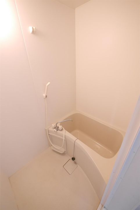 ヴィラナリー中間Ⅱ 1号棟の風呂