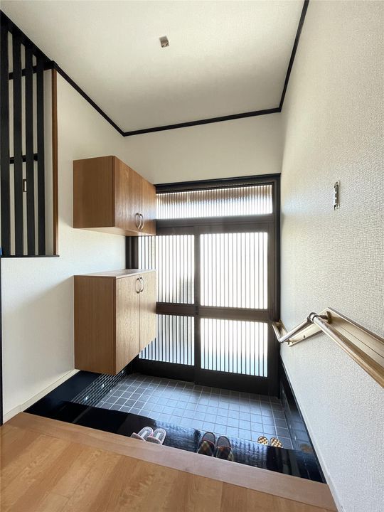 福岡県中間市東中間3丁目(一戸建)の賃貸物件の玄関