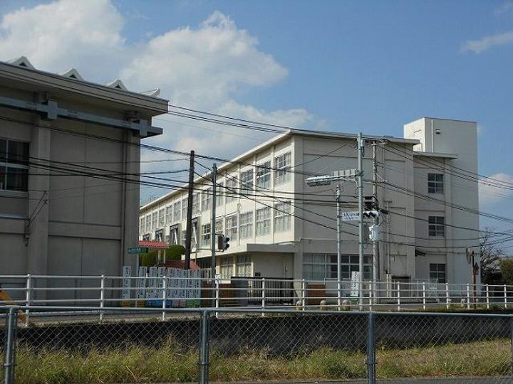 アヴニール遠賀 A棟の周辺