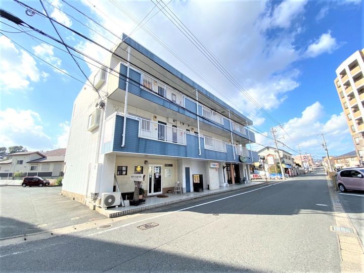 メゾンド三ヶ森の外観