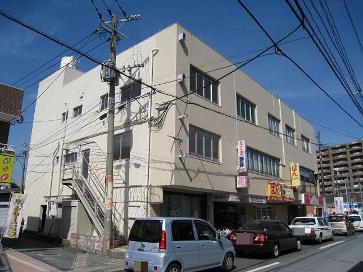 第一岡ビルの外観