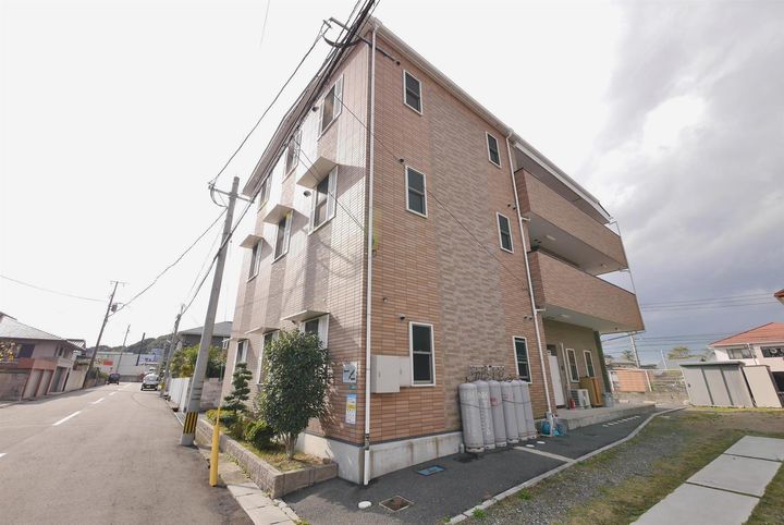 ロージュマン山内の外観