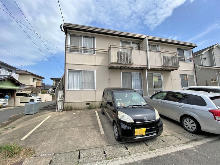 リバティ直方の外観