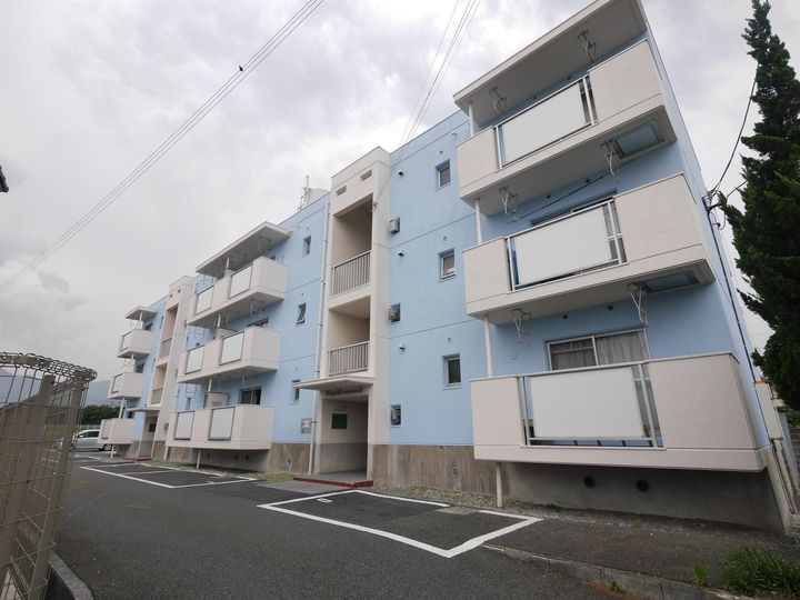 直方comodoの外観