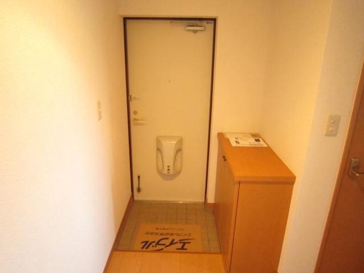 プレステージ加奈陀の玄関