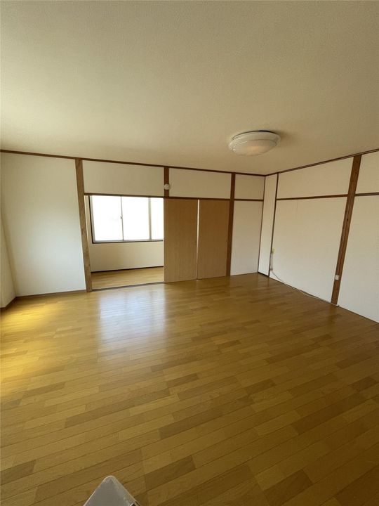 第一岡ビルの内装