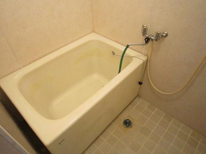 エメラルドマンション茶売 A507の風呂